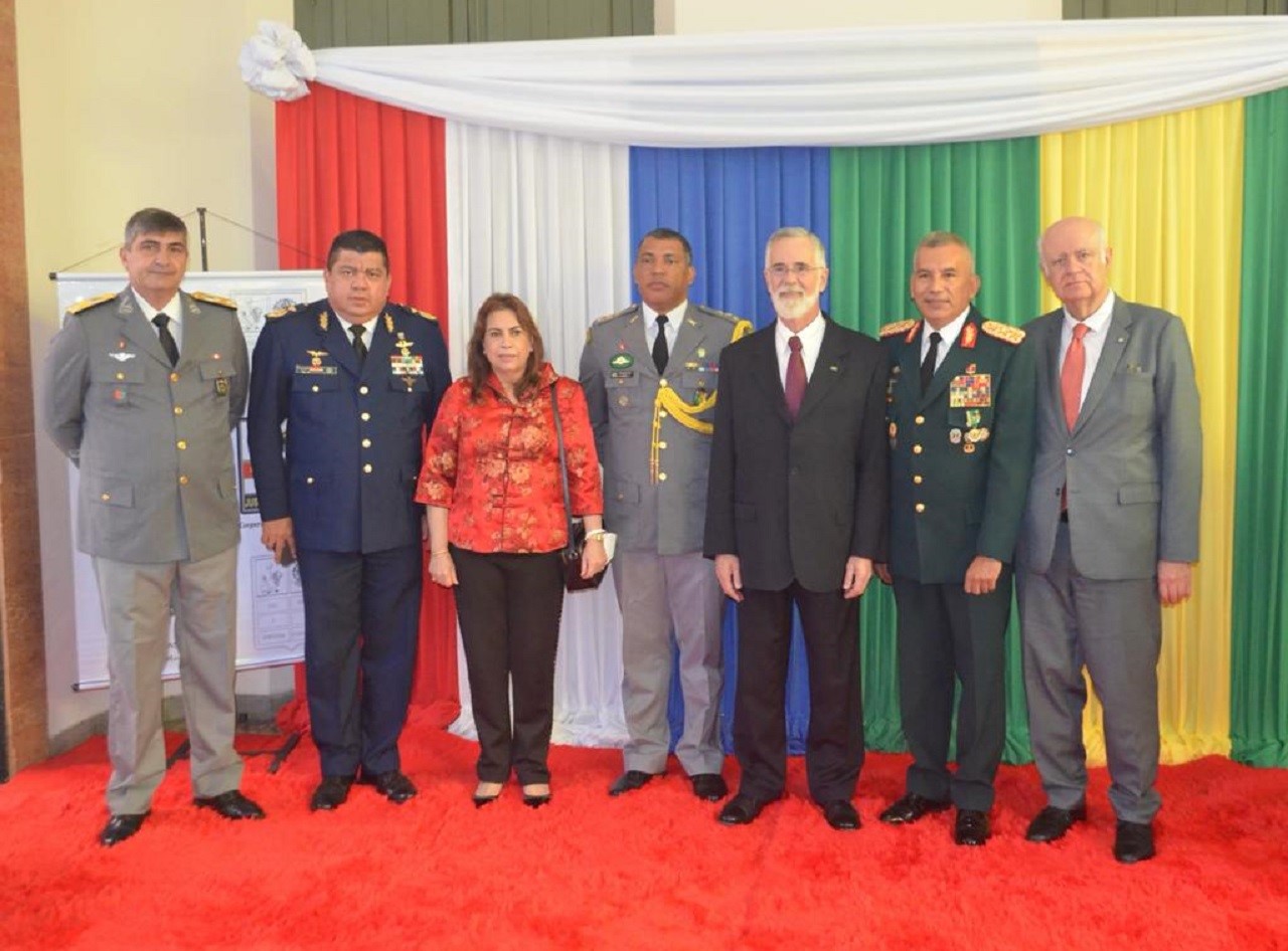 ADITÂNCIA DE DEFESA E DO EXÉRCITO NA REPÚBLICA DO PARAGUAI CELEBRA O DIA DO EXÉRCITO BRASILEIRO.